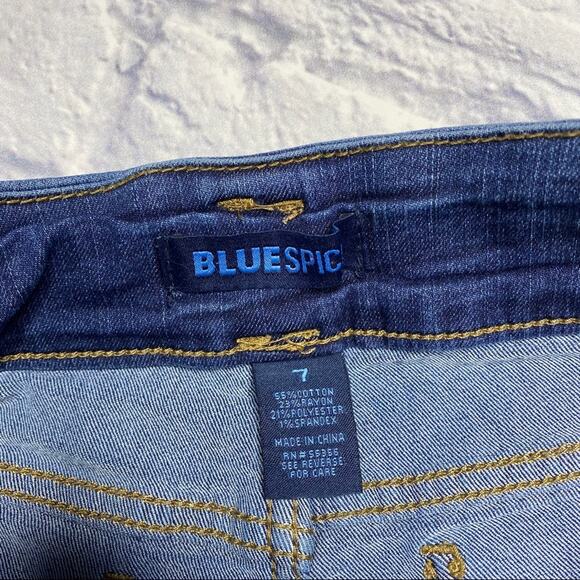 Blue Spice Jean Shorts - Picture 4 of 5